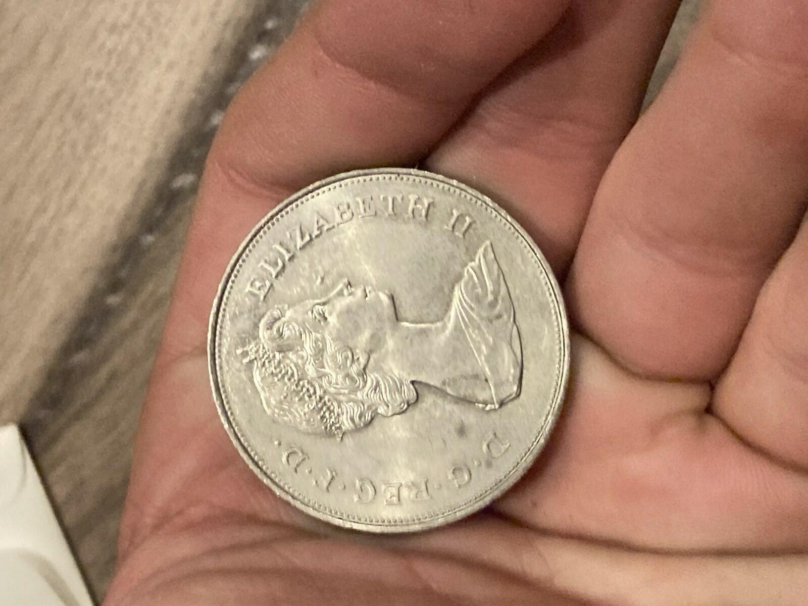 1980 Queen mother Commemerative Crown rare Midland bank uncirculated