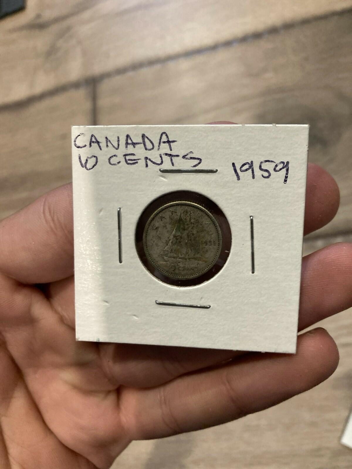 1959 Canada 10 Cent Silver Coin Circulated