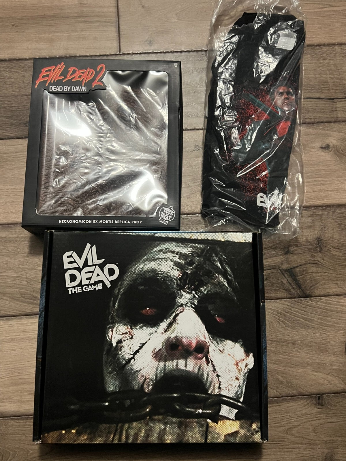 Evil Dead: The Game Ultimate Collector's Edition CIB W/Large Shirt SEE PICTURES