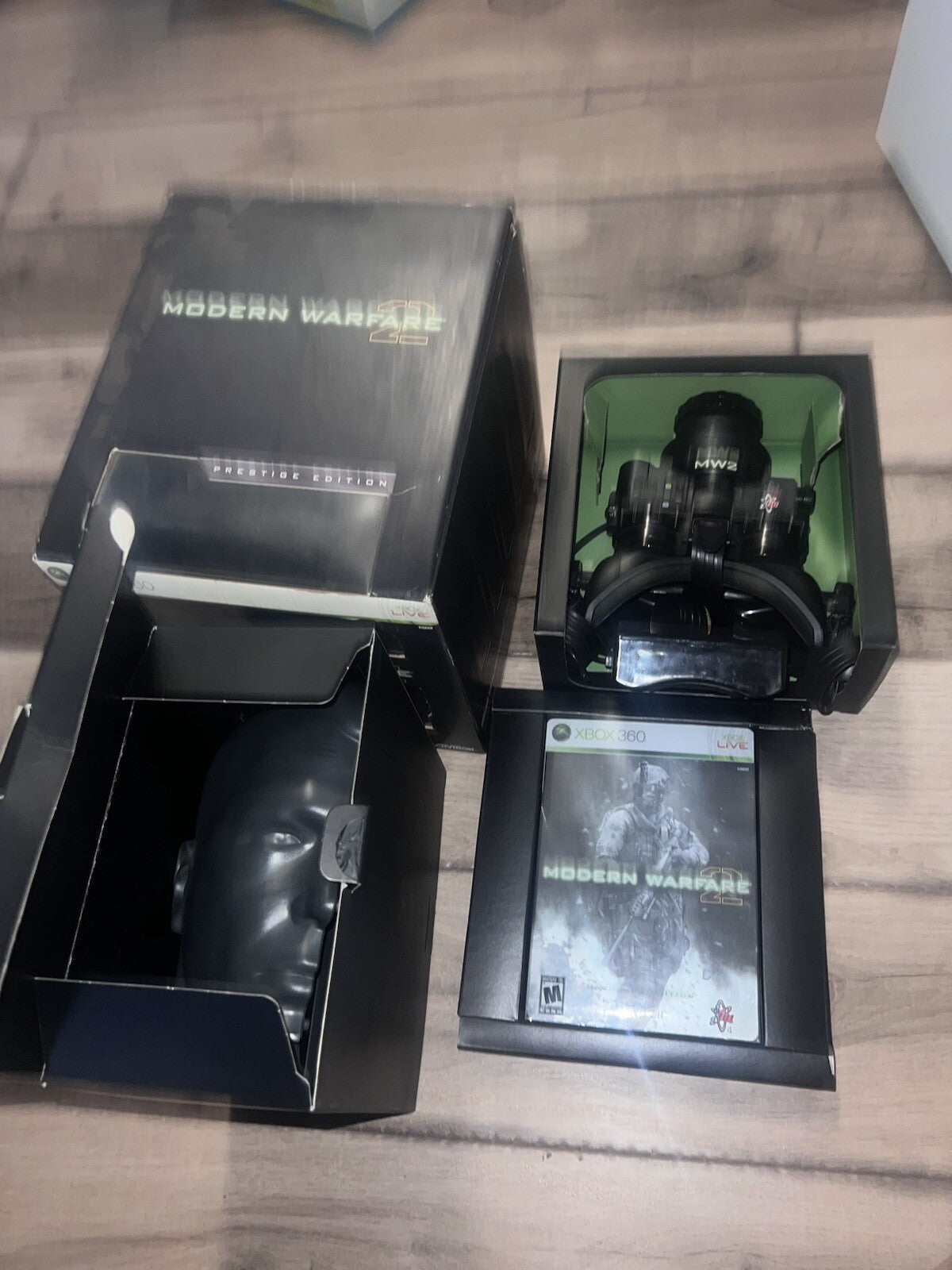 Call of Duty: Modern Warfare 2 - Prestige Edition (Microsoft Xbox 360, 2009) CIB
