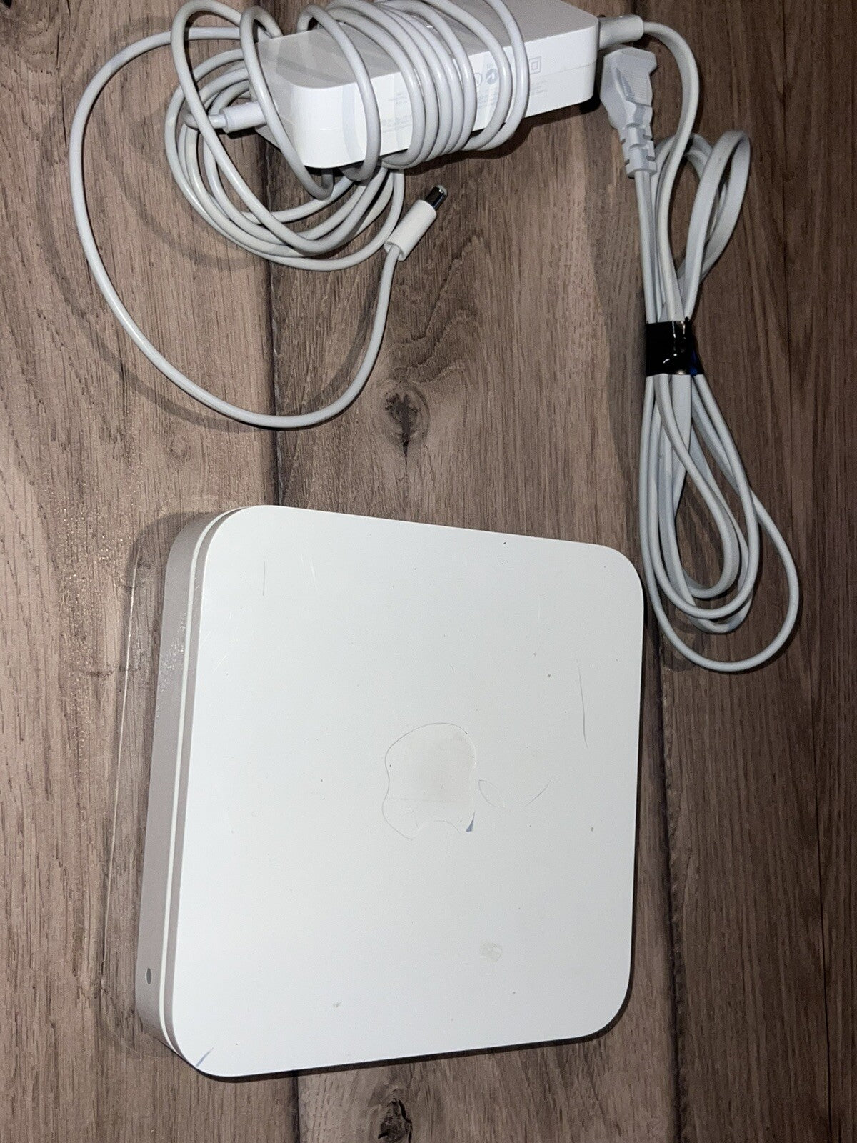 Apple Airport Extreme A1408 With AC Adapter