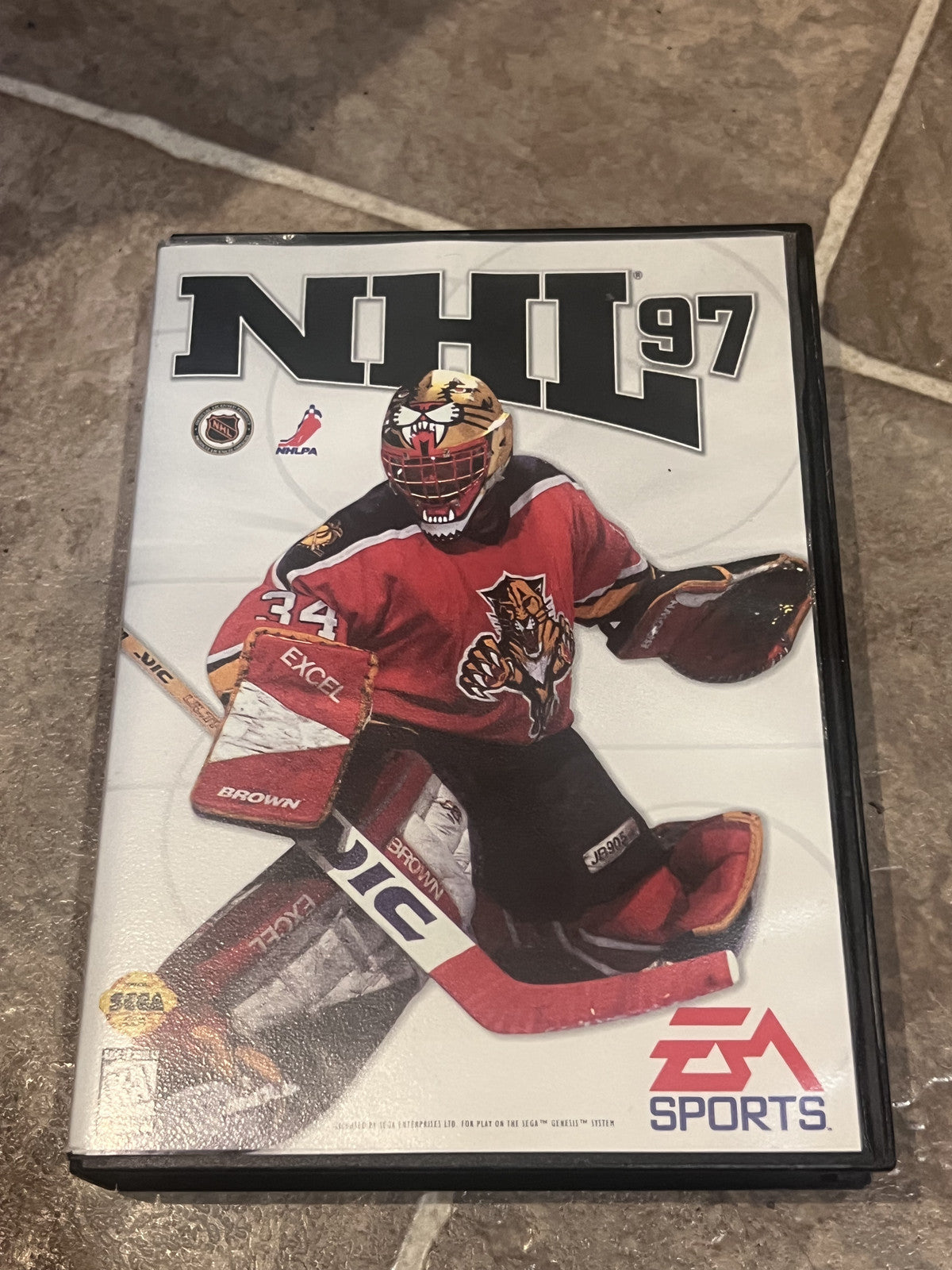 NHL 97 (Sega Genesis, 1996) WITH BOX NO MANUAL