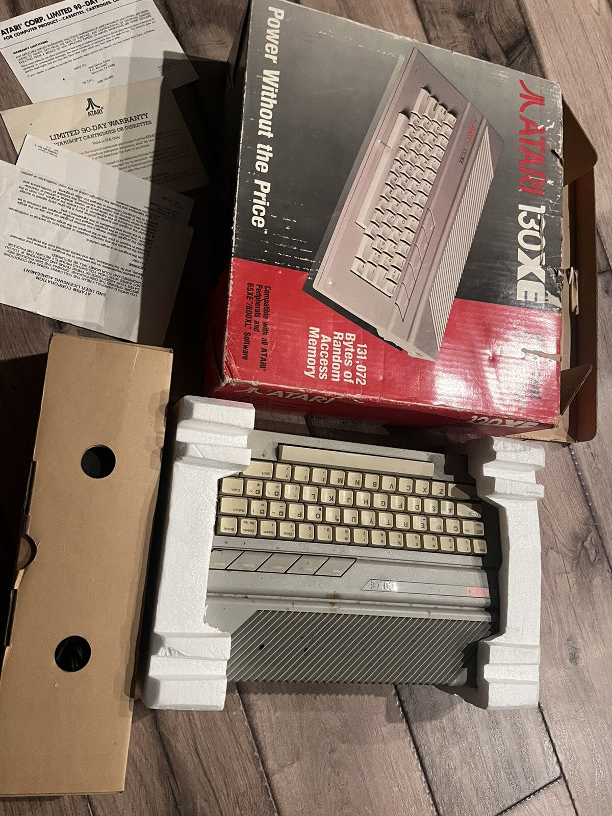 Atari 130 XE Personal Computer CIB Complete With Box And Accessories Works 1985