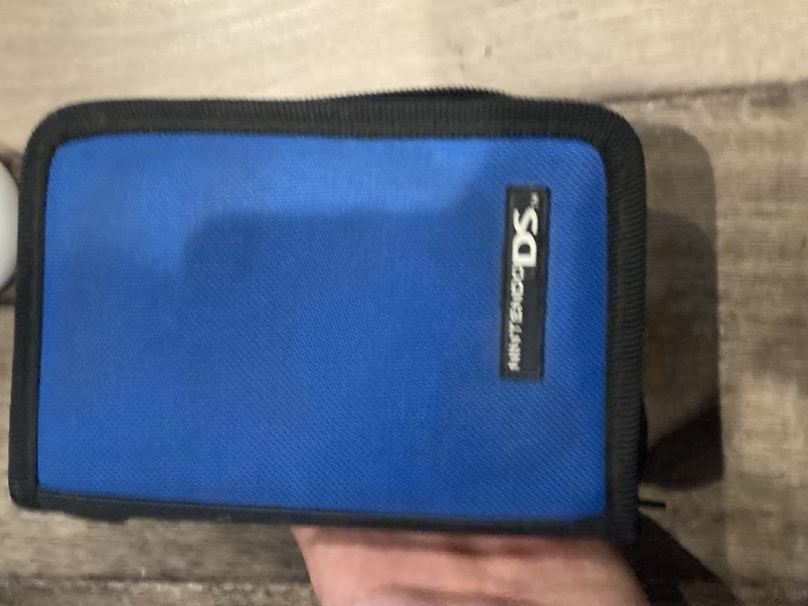 Nintendo DS Zipper Binder Style Carrying Case Blue OEM