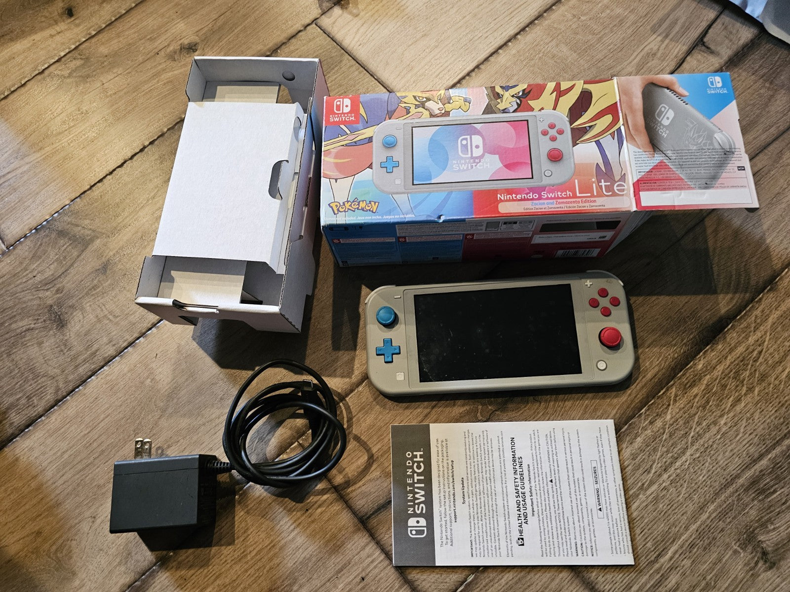 Switch Lite Zacian and Zamazenta Pokemon Edition CIB COMPLETE IN BOX