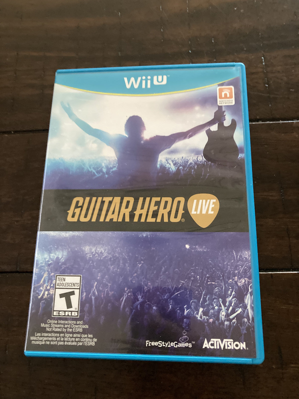 Guitar Hero Live (Nintendo Wii U, 2015) CIB COMPLETE GAME ONLY