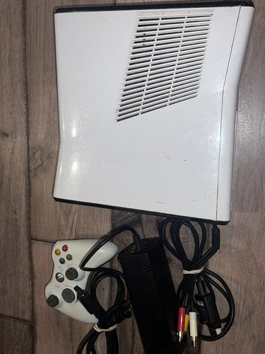Xbox 360 S Slim 4GB Special Edition White Model With Cords And Controller