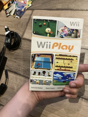 Wii Play (Nintendo Wii, 2006) MANUAL ONLY