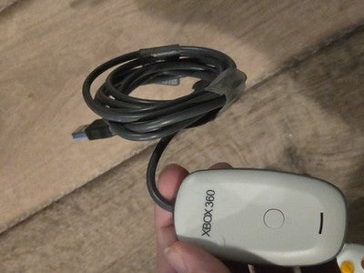 Genuine Microsoft Xbox 360 Wireless Receiver for Windows PC Model 1086 Tested