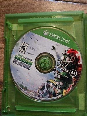 Plants vs. Zombies: Garden Warfare (Xbox One, 2014) DISC ONLY