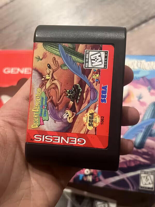 Desert Demolition (Sega Genesis 1994) WITH MANUAL NO REGISTRATION CARD