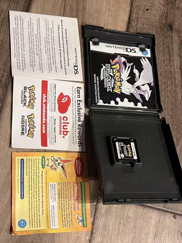 Pokemon Black (Nintendo DS, 2011) CIB WITH INSERTS