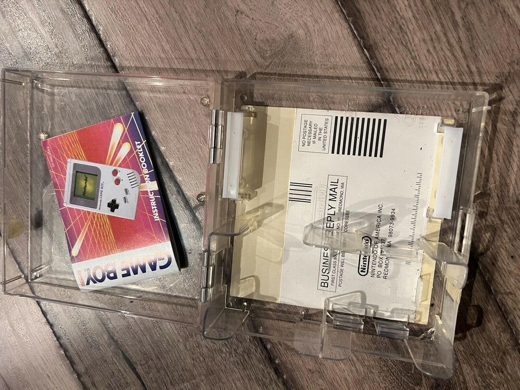 Yellow Play it Loud Original Game Boy DMG-01 Complete in Box CIB Case Brick