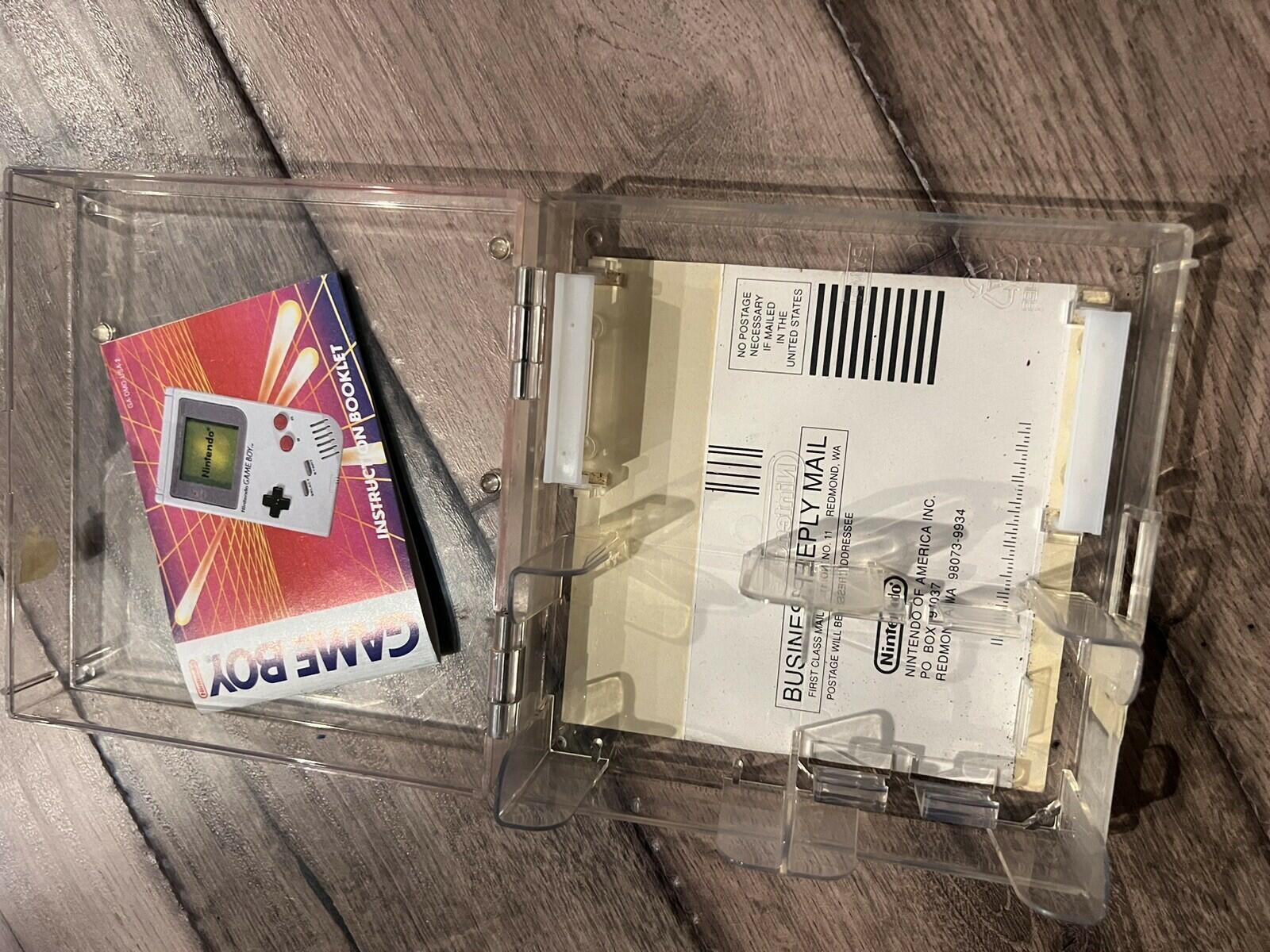 Yellow Play it Loud Original Game Boy DMG-01 Complete in Box CIB Case Brick