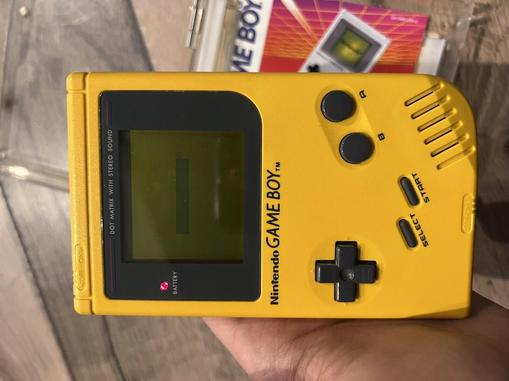 Yellow Play it Loud Original Game Boy DMG-01 Complete in Box CIB Case Brick
