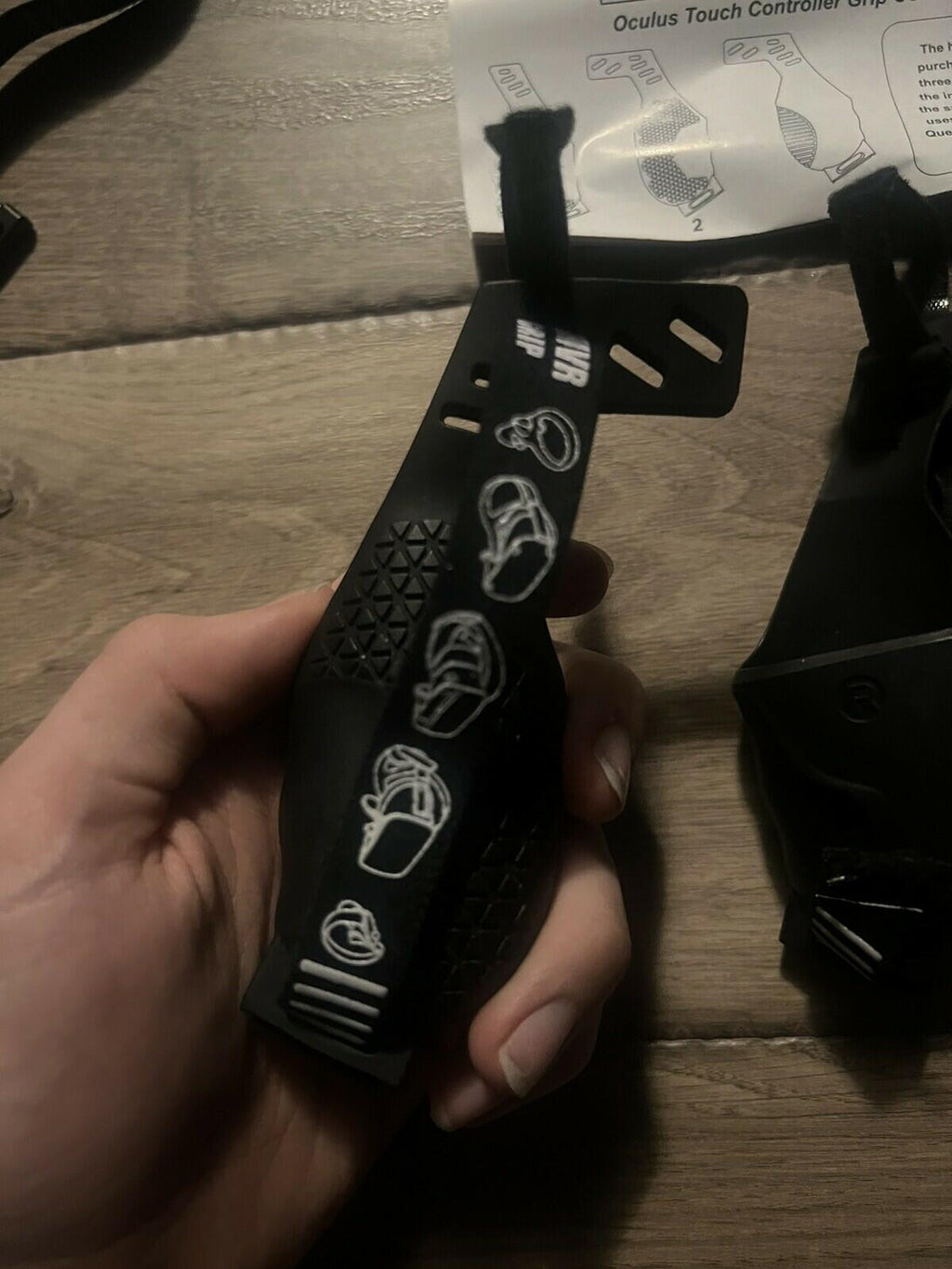 AMVR Touch Controller Grip Cover for Oculus Quest 2 Anti-Throw Sleeve CIB