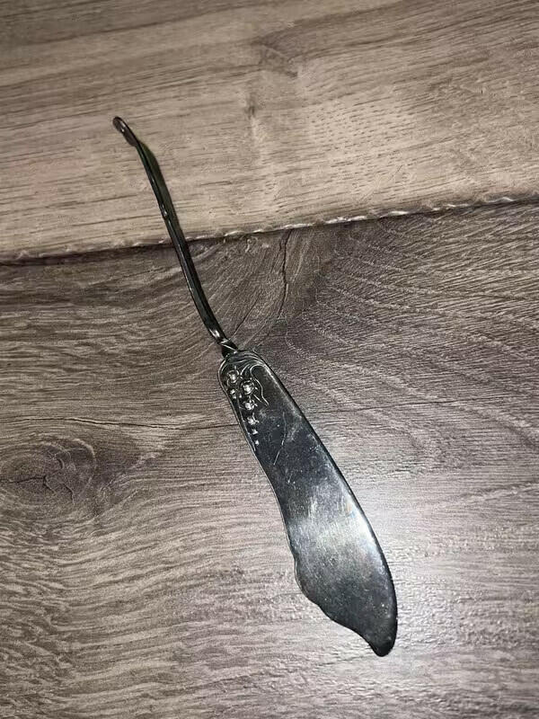 Oneida Community Reliance Twisted Handle Butter Knife A1 Silver Plate