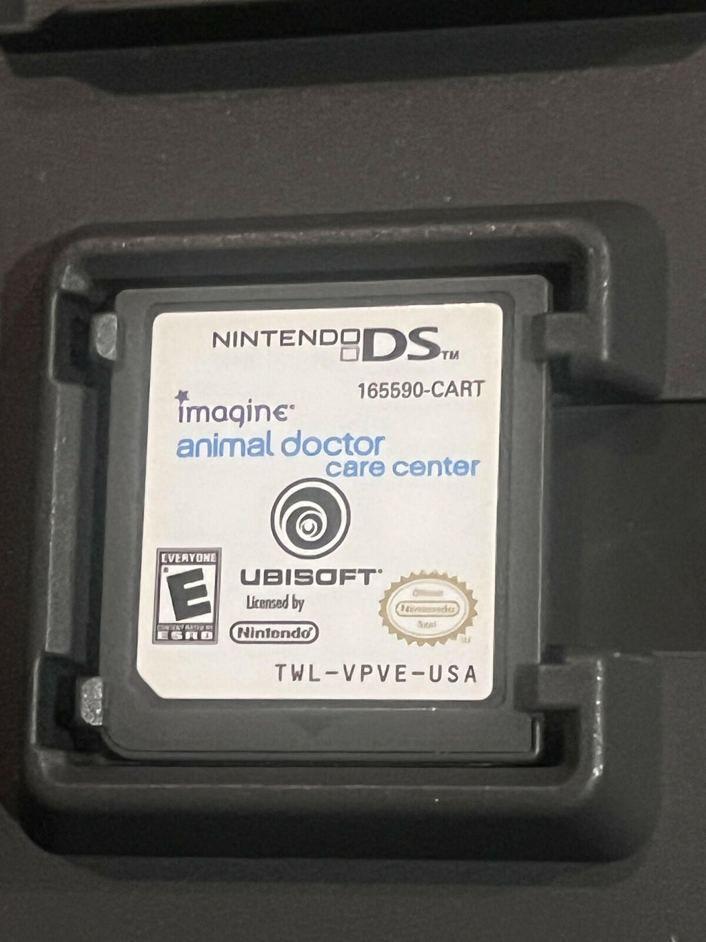Imagine Animal Doctor Care Center (Nintendo DS, 2010) CIB COMPLETE