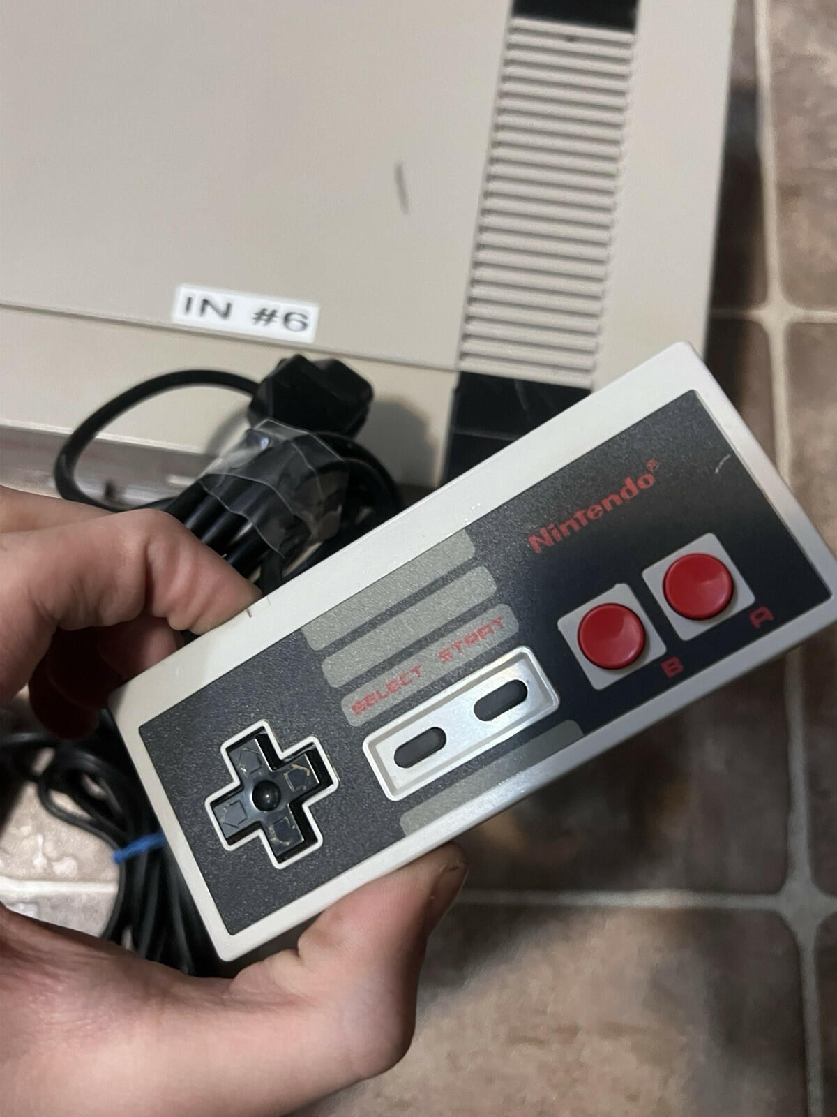 Nintendo NES Console NES-001 Working & TESTED ! Bundle With Two Controllers