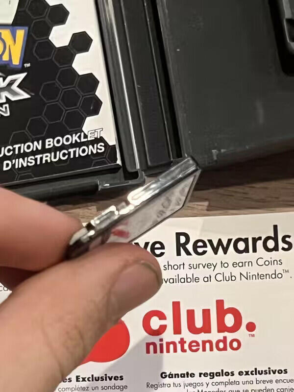 Pokemon Black (Nintendo DS, 2011) CIB WITH INSERTS