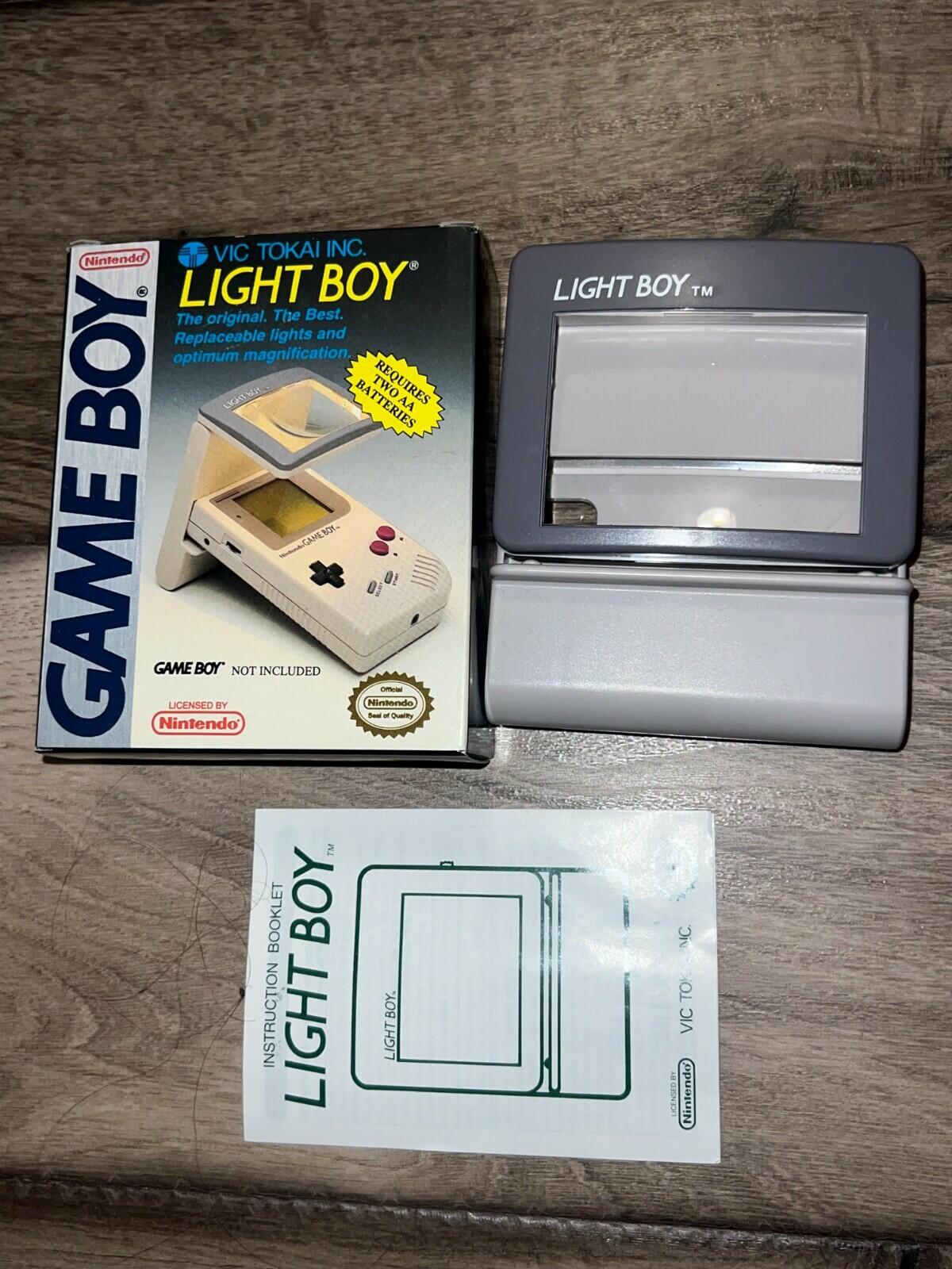 Nintendo Gameboy VIC TOKAI Light Boy Accessory Magnifier 1990 w Box