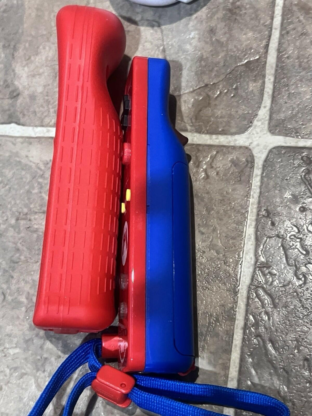 Nintendo Wii Motion Plus Remote Wiimote Controller OEM Mario Limited Edition Red