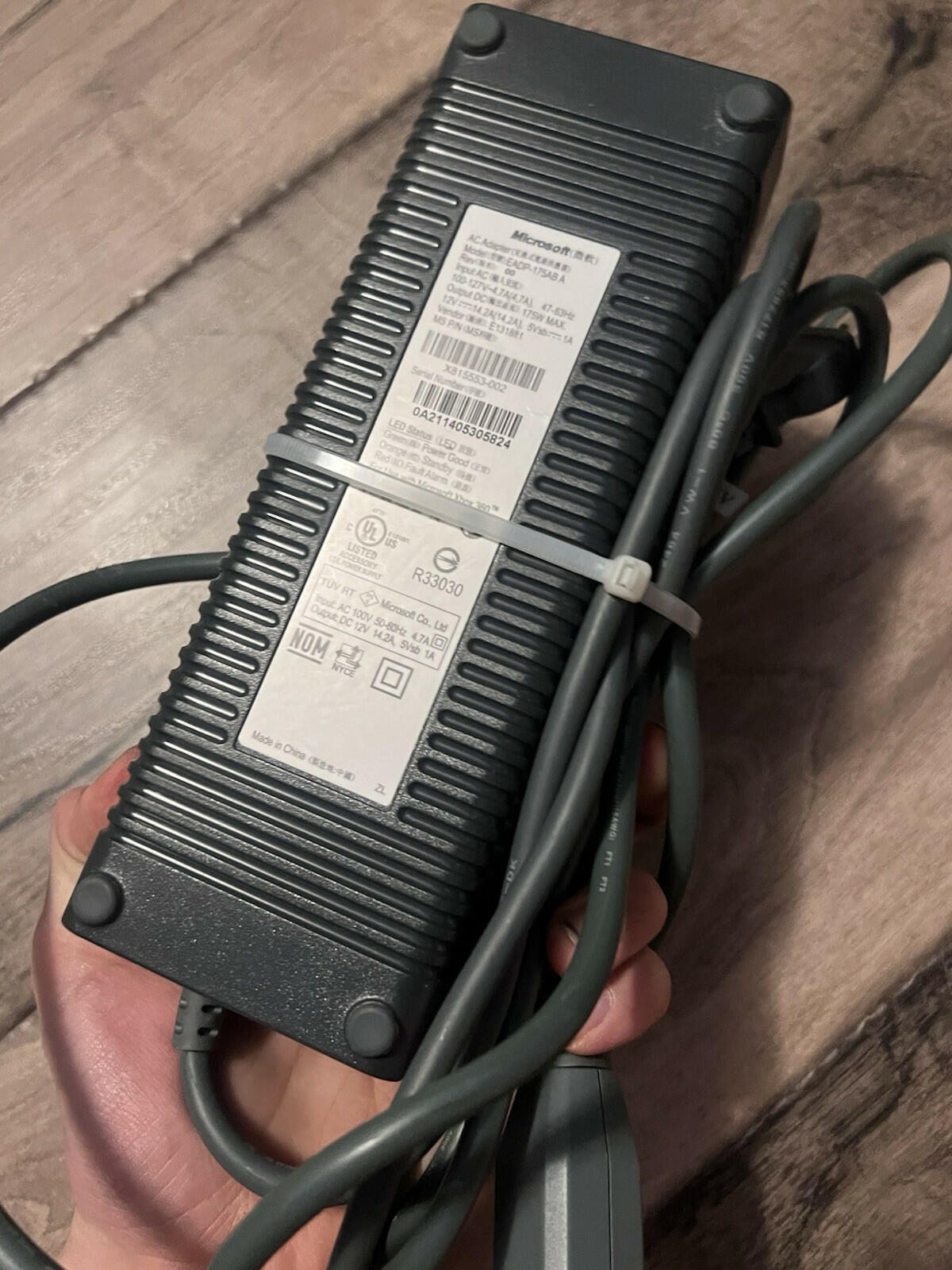 Microsoft Xbox 360 OEM AC Adapter Power Supply Model EADP-175AB