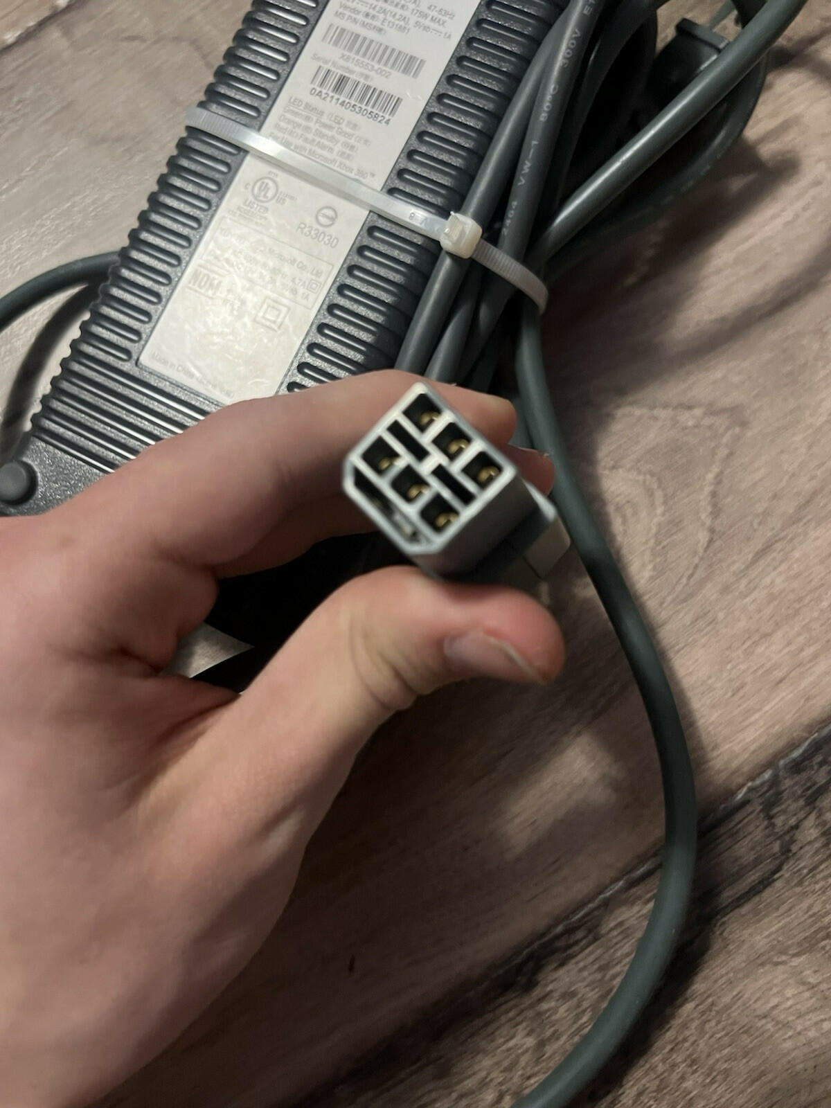 Microsoft Xbox 360 OEM AC Adapter Power Supply Model EADP-175AB