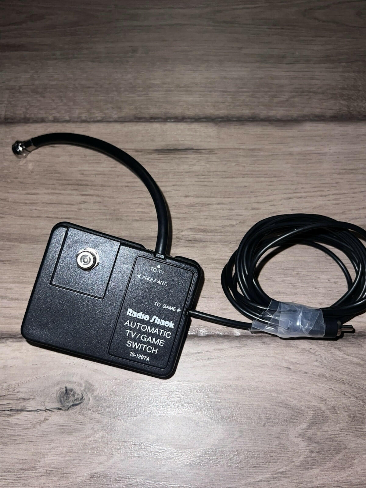 Radio Shack Automatic TV/Game Switch 15-1267A