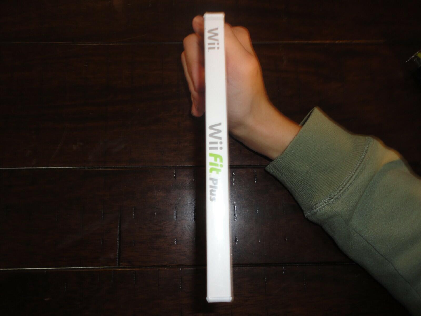 Wii Fit Plus (Nintendo Wii, 2009) BRAND NEW SEALED