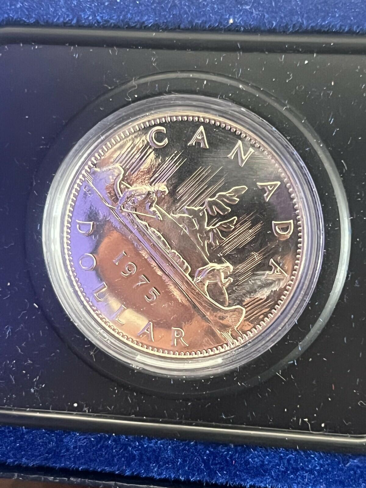 1975 Canada $1 Coin Voyageur Dollar (With RCM Box) + Outer Cardboard Sleeve