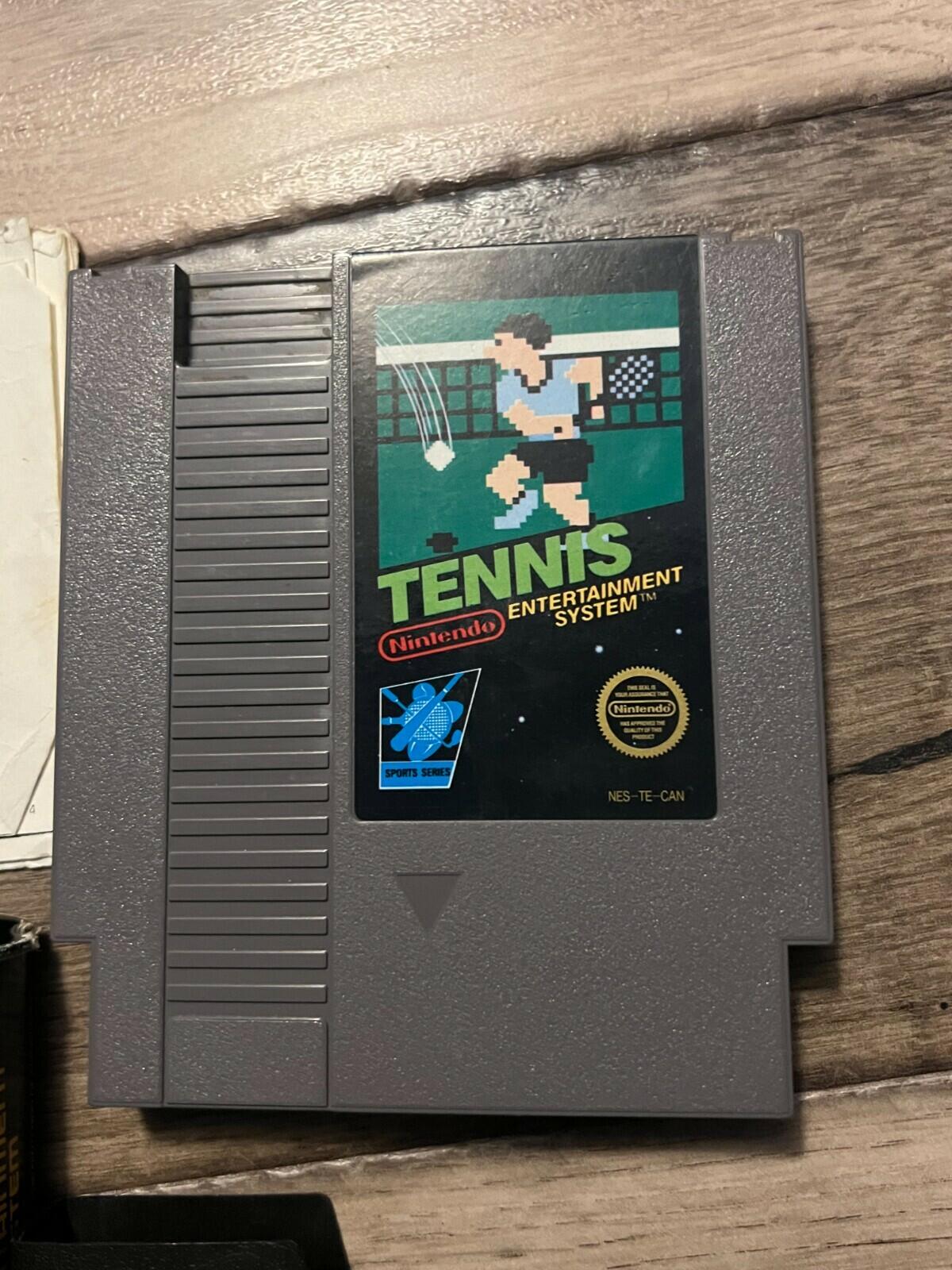 Tennis (Nintendo Entertainment System, 1985) CIB DAMAGED MANUAL THREE SCREW