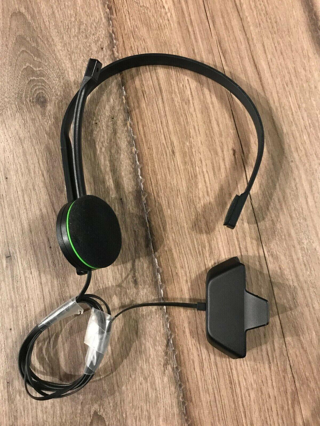 Microsoft S5V-00014 Black Headband Chat Headset for Xbox One