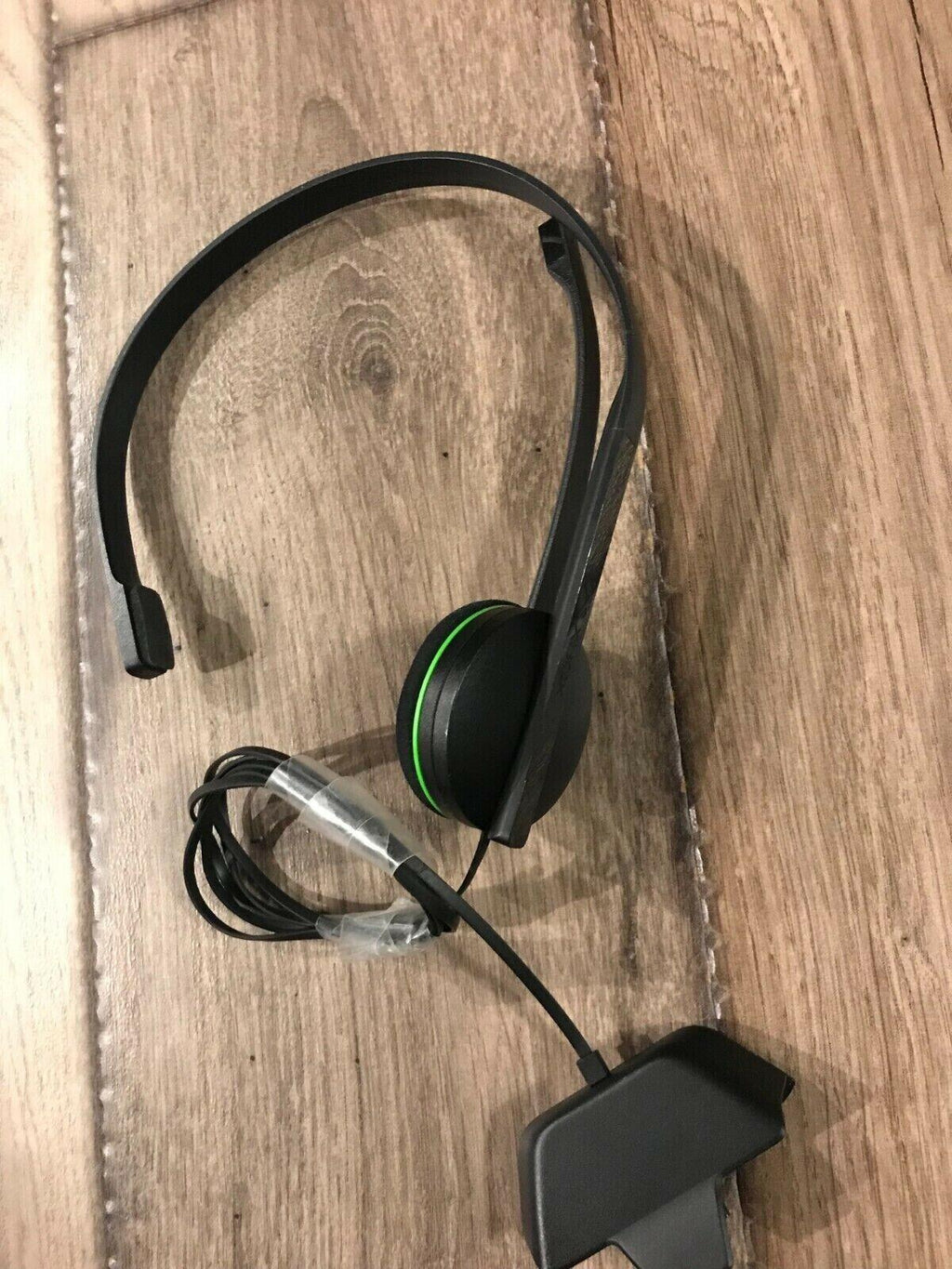 Microsoft S5V-00014 Black Headband Chat Headset for Xbox One