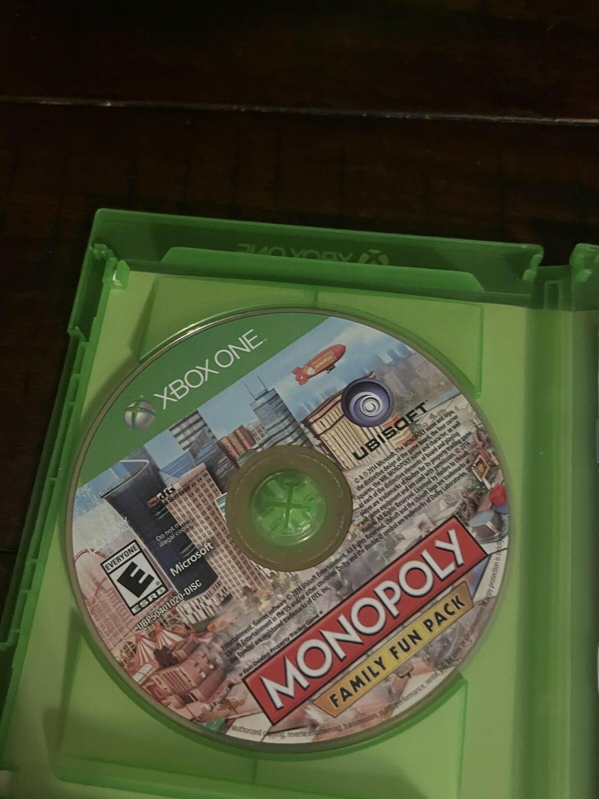 Monopoly Family Fun Pack (Microsoft Xbox One, 2014) CIB COMPLETE