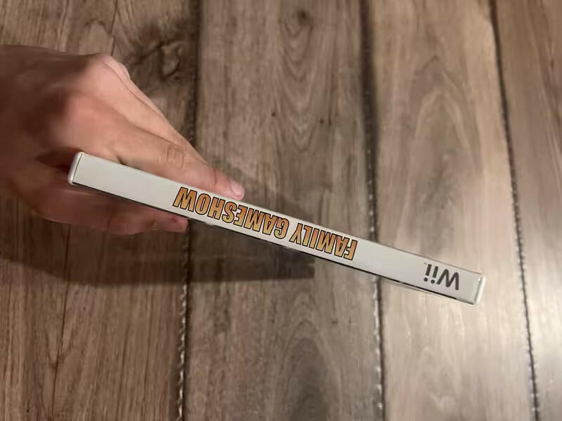 Family Game Show (Nintendo Wii, 2010) CIB