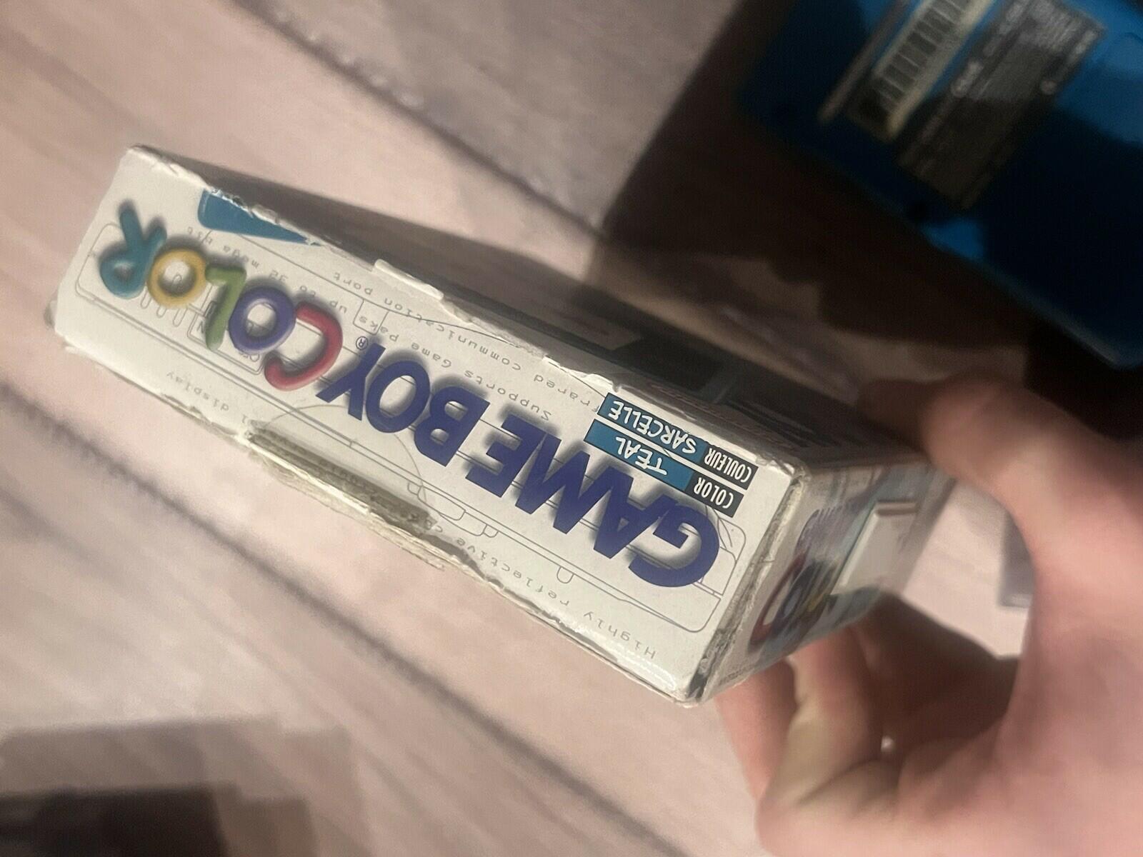 Nintendo Game Boy Color Teal Blue Complete in Box CIB With Manuals CGB-001 OEM