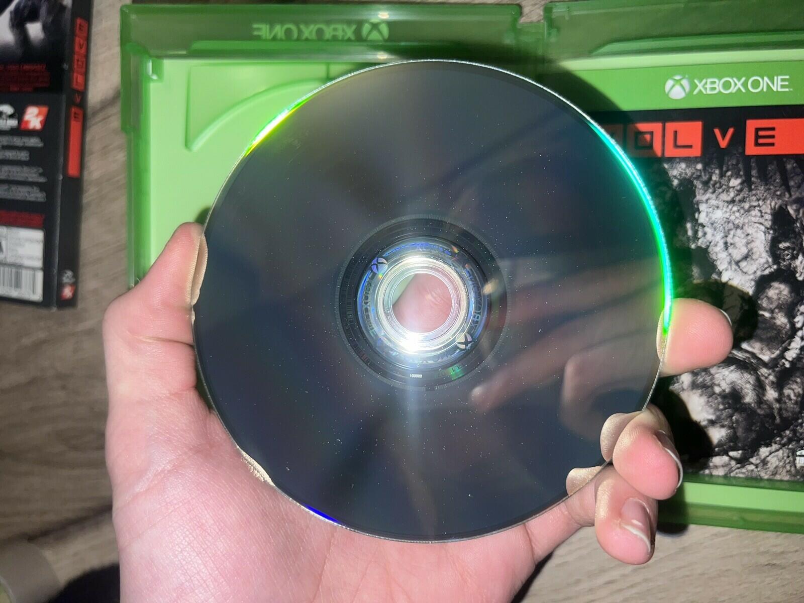 Evolve (Microsoft Xbox One, 2015) CIB W/ SLIP COVER