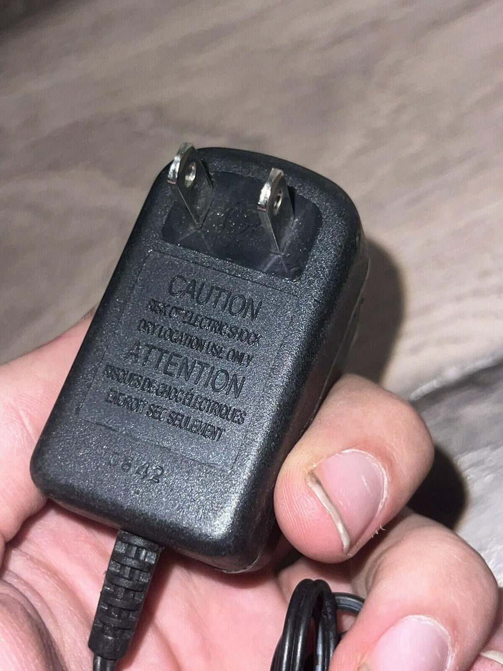 AC Power Adapter U050020D12 26-006010-000-100 6V 200MA DC