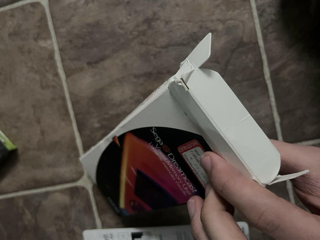 OEM Sega Dreamcast White Virtual Memory Unit VMU Memory Card CIB WITH BIG BOX