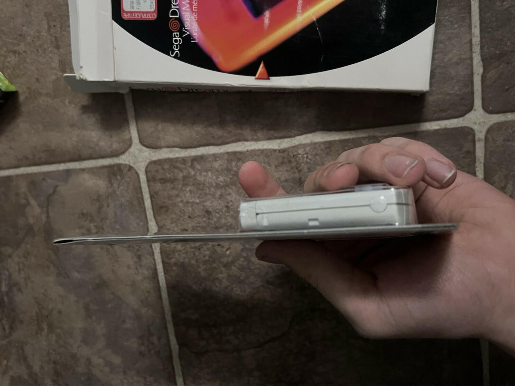 OEM Sega Dreamcast White Virtual Memory Unit VMU Memory Card CIB WITH BIG BOX