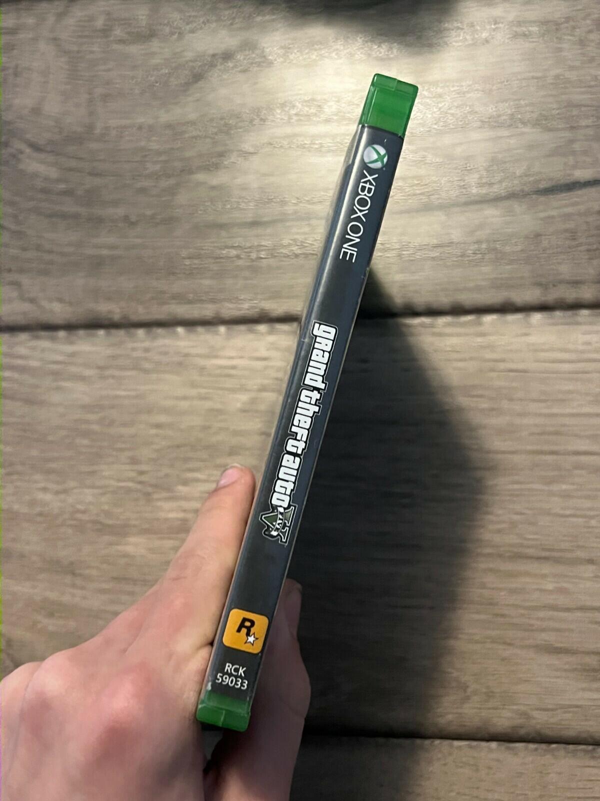 Grand Theft Auto V: Premium Online Edition (Microsoft Xbox One, 2018) CIB