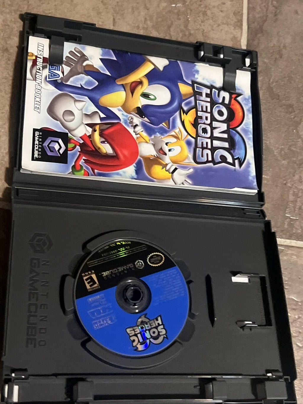 Sonic Heroes: Player's Choice (Nintendo Gamecube, 2004) CIB COMPLETE