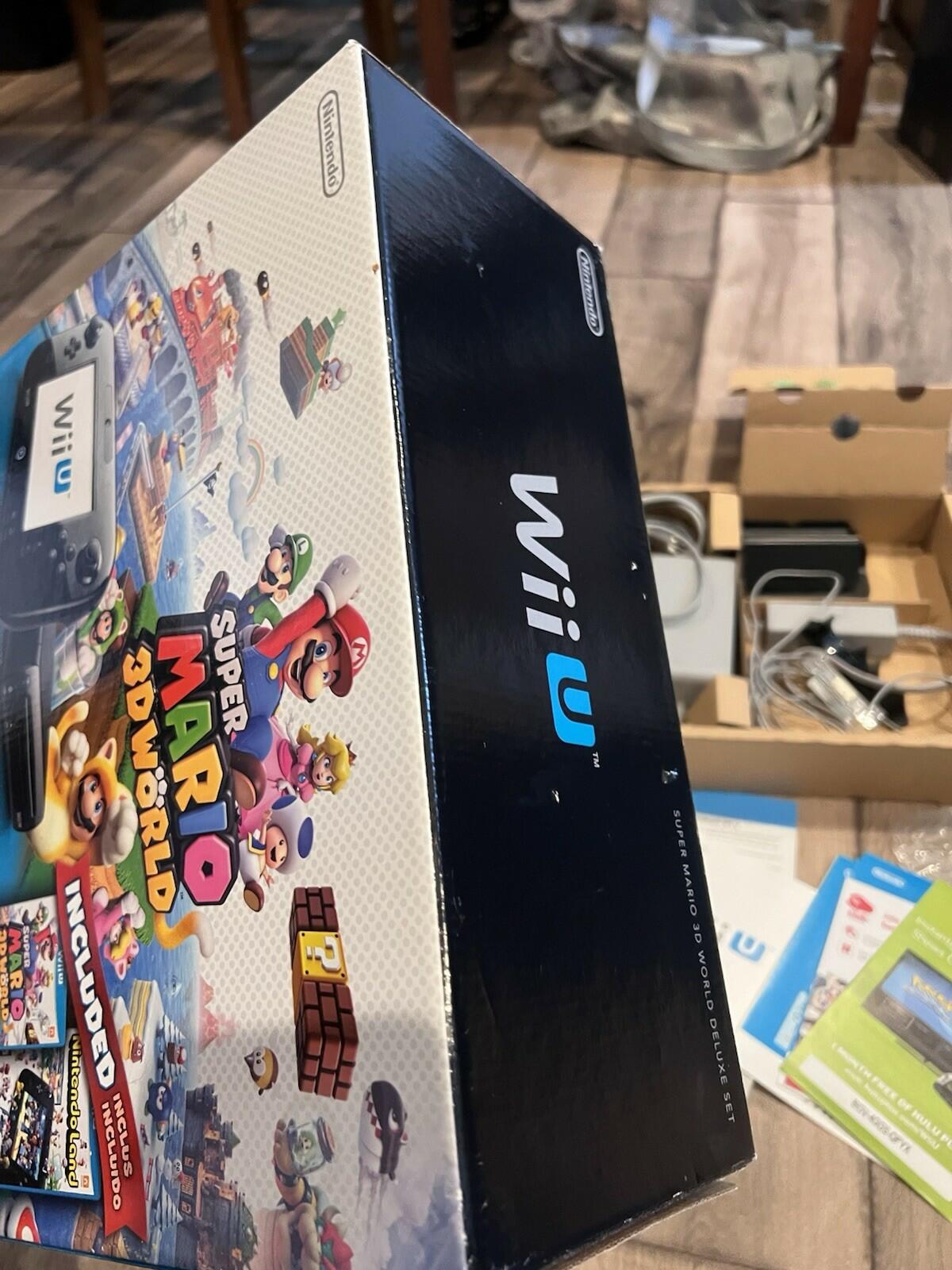 Nintendo Wii U 32 GB Super Mario 3D World Deluxe Set Console CIB 2 Games