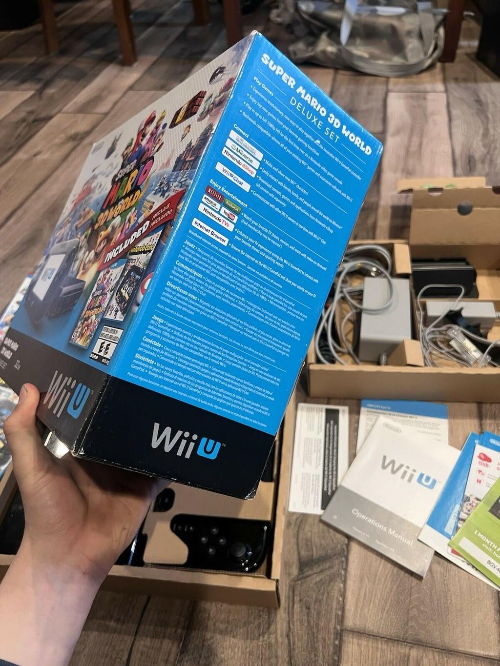 Nintendo Wii U 32 GB Super Mario 3D World Deluxe Set Console CIB 2 Games