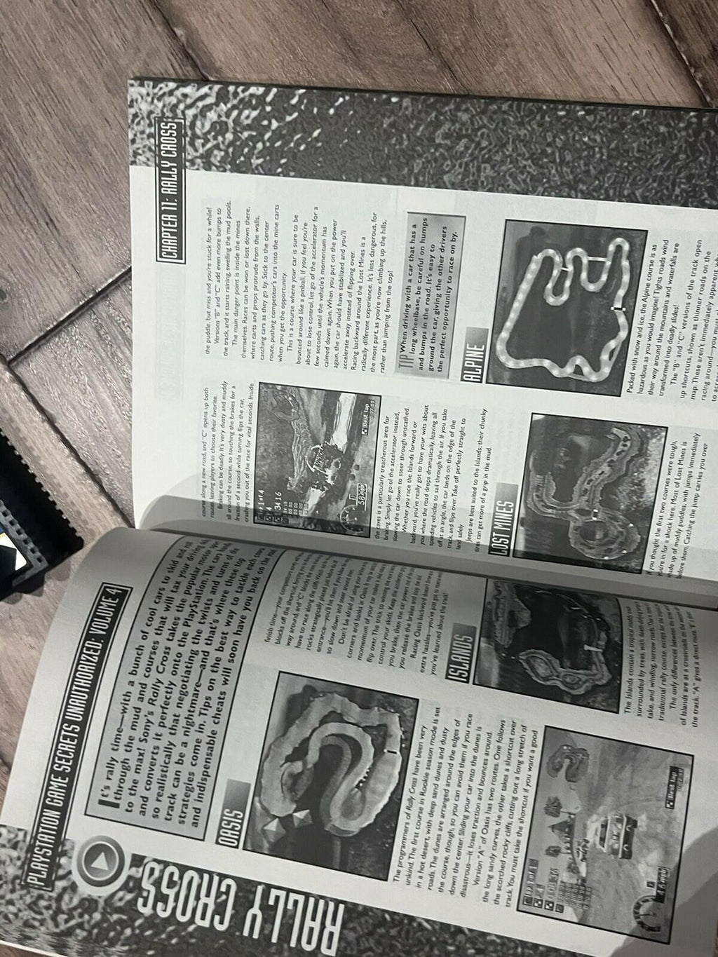 Prima's Playstation 1 PS1 Vol 4 Strategy Guide Player's Hint Book Gameshark Code