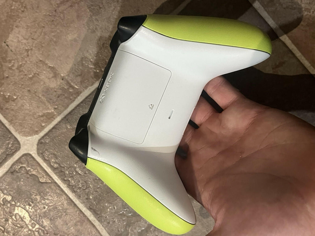 Xbox Electric volt Series X/S Wireless Controller Neon Lime Green