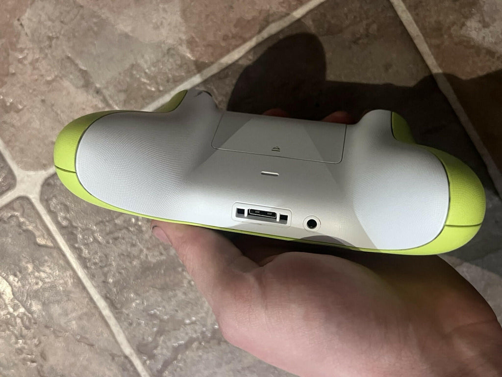 Xbox Electric volt Series X/S Wireless Controller Neon Lime Green