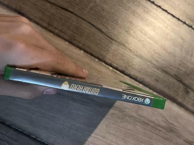 Guitar Hero Live: Game Only (Microsoft Xbox One, 2015) CIB