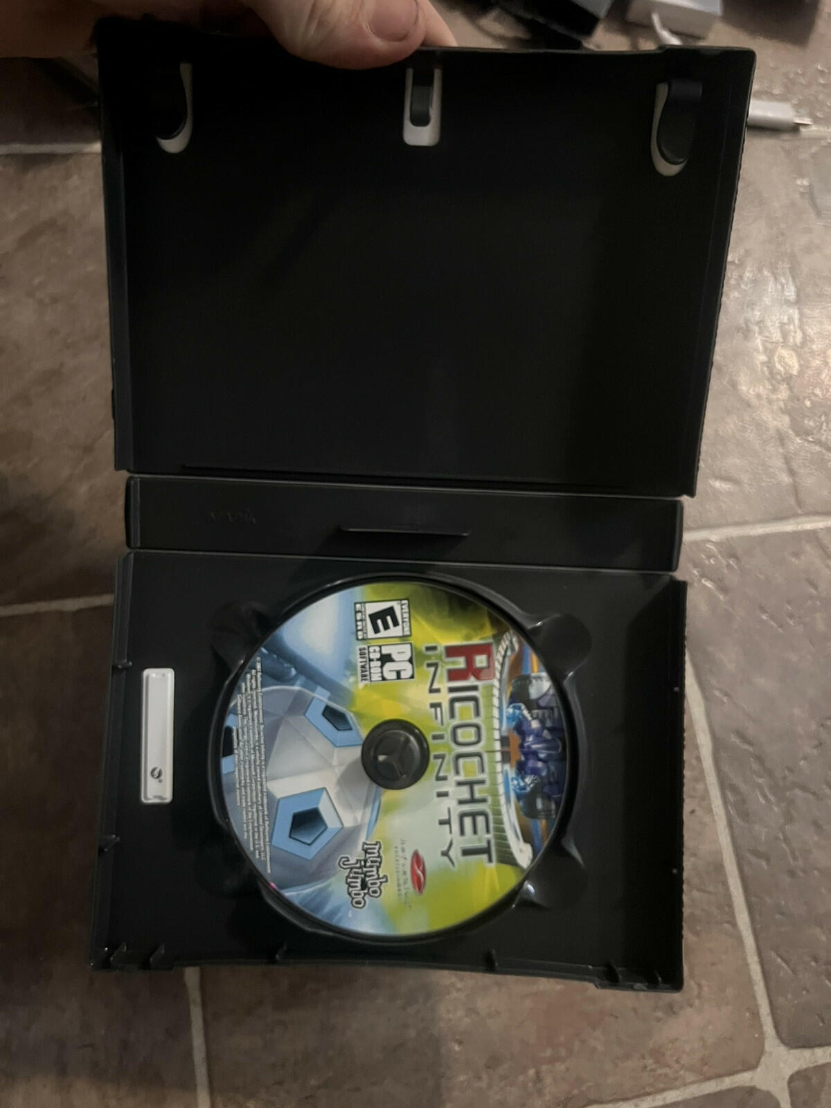 Ricochet Infinity (PC Windows XP, 2008) NO MANUAL